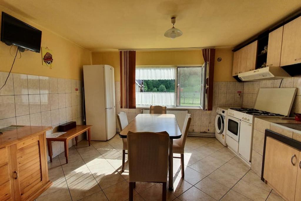 Casa Petruta Dambovicioara 호텔 Podu Dimbovitei 외부 사진