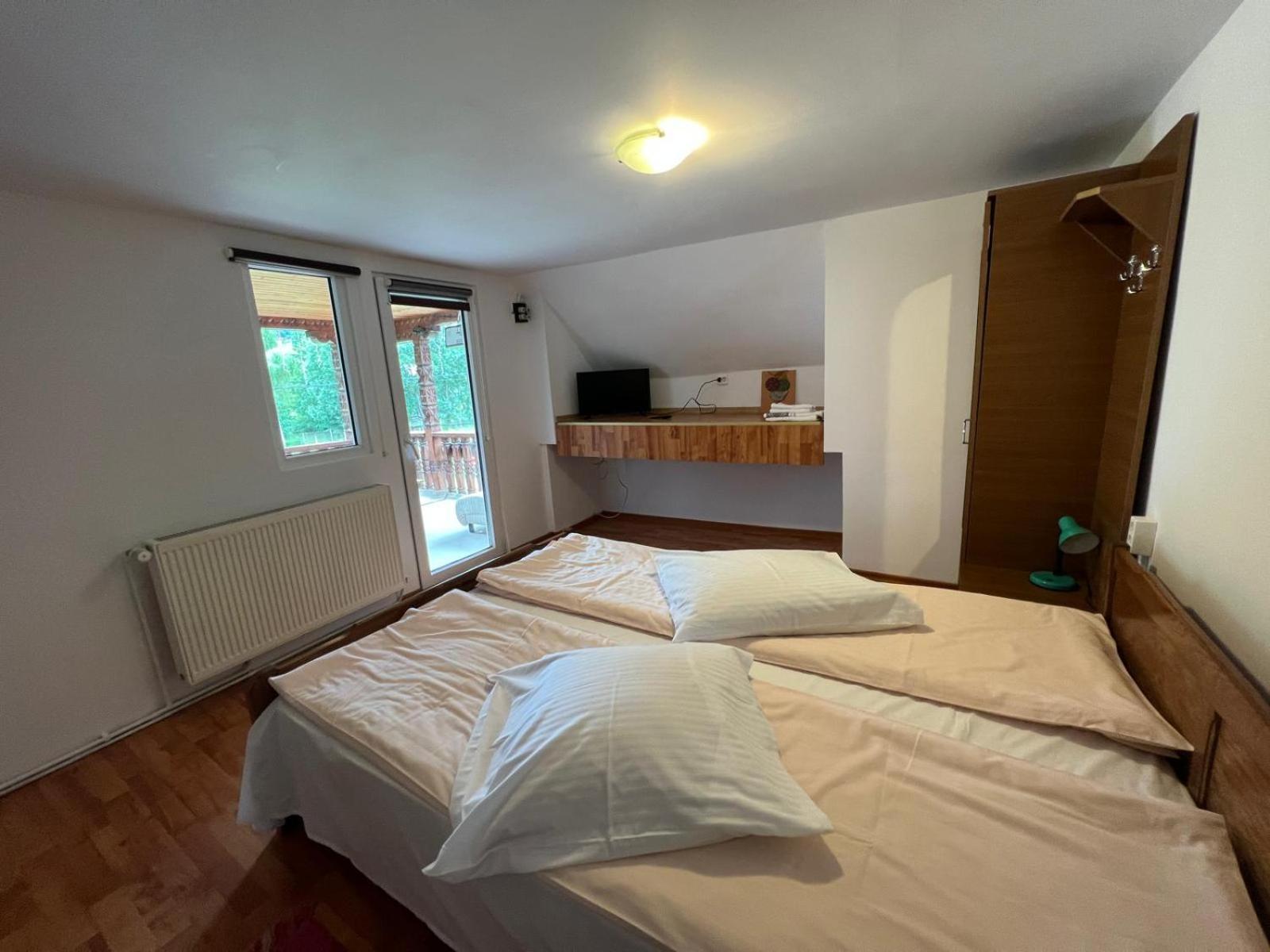 Casa Petruta Dambovicioara 호텔 Podu Dimbovitei 외부 사진
